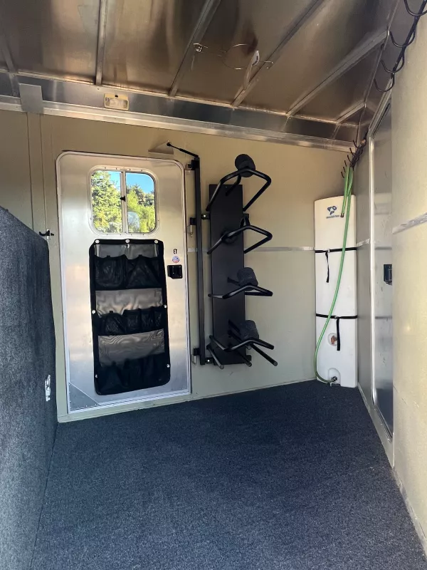 used Horse Trailers Logan Coach Trailers  for sale, in Thousand Oaks, CA Thumbnail 7