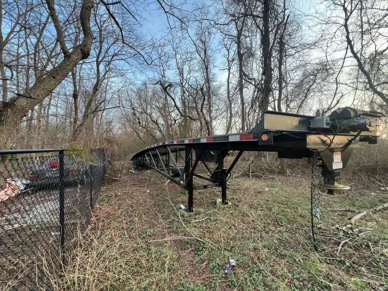 2022 Kaufman Trailers three car wedge  General Trailers