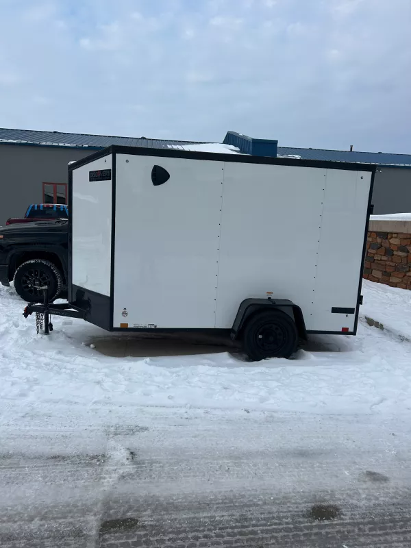 used Cargo (Enclosed) Trailers Discovery Trailers  for sale, in Chicago, IL Thumbnail 4