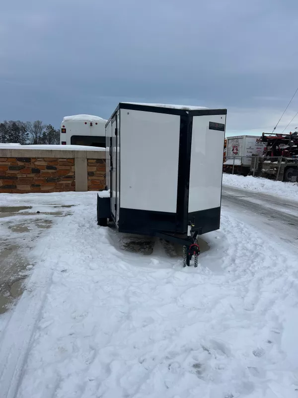 used Cargo (Enclosed) Trailers Discovery Trailers  for sale, in Chicago, IL Thumbnail 3