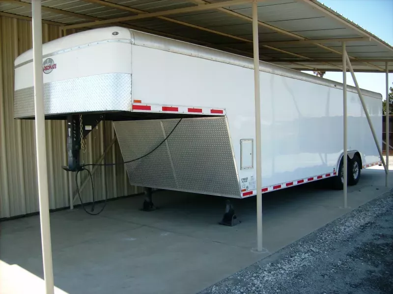 2016 32' Cargo Mate Qualifier Gooseneck car hauler
