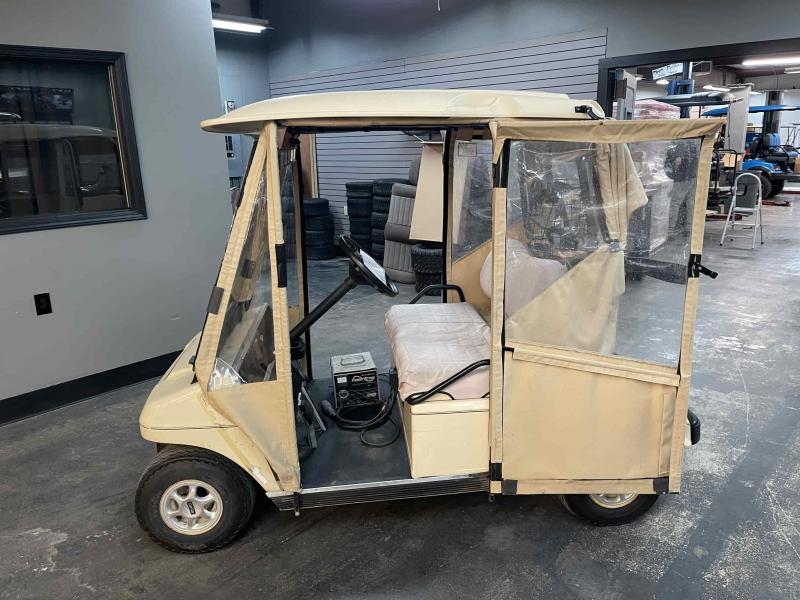 2003 Club Car DS Electric Golf Cart 2003 Club Car DS Electric Golf Cart