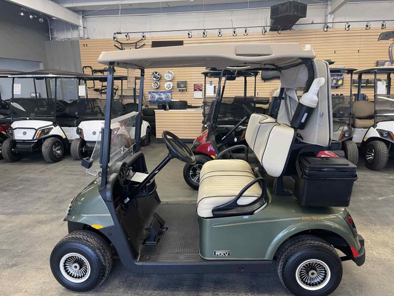 2019 E-Z-GO RXV Golf Cart 2019 E-Z-GO RXV Golf Cart