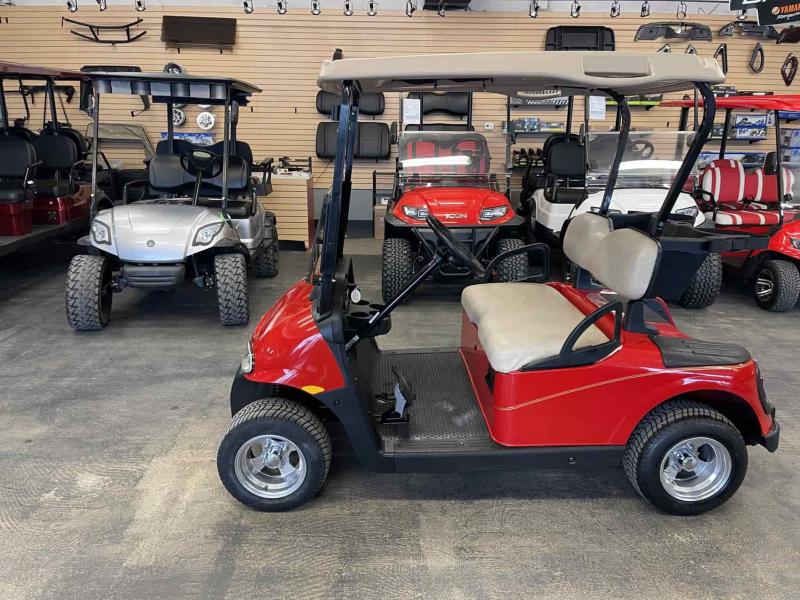 2013 E-Z-GO RXV Electric Golf Cart 2013 E-Z-GO RXV Electric Golf Cart