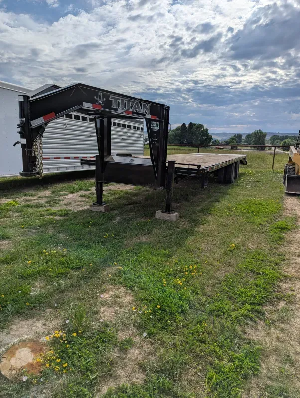 used Equipment / Flatbed Trailers Titan Trailers  for sale, in Sheridan, WY Thumbnail 2