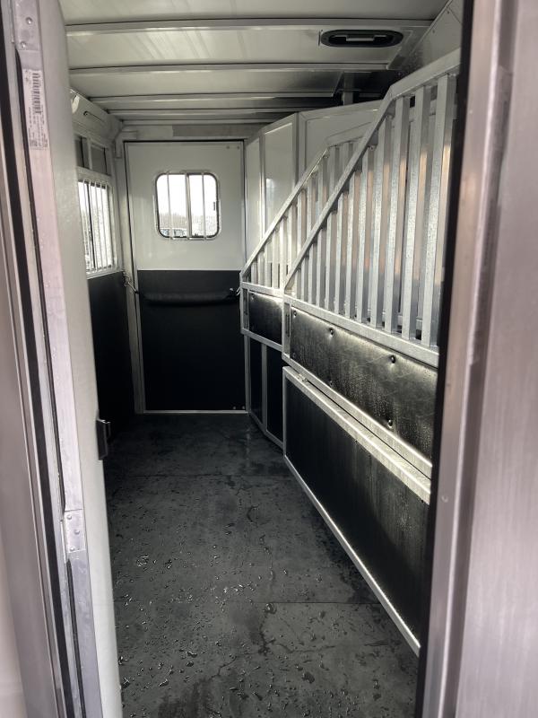 new Horse Trailers Merhow Trailers  for sale, in Cuba, MO Thumbnail 2