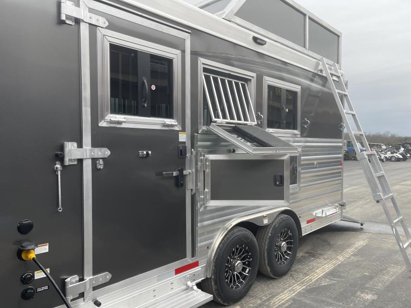 new Horse Trailers Merhow Trailers  for sale, in Cuba, MO Thumbnail 2