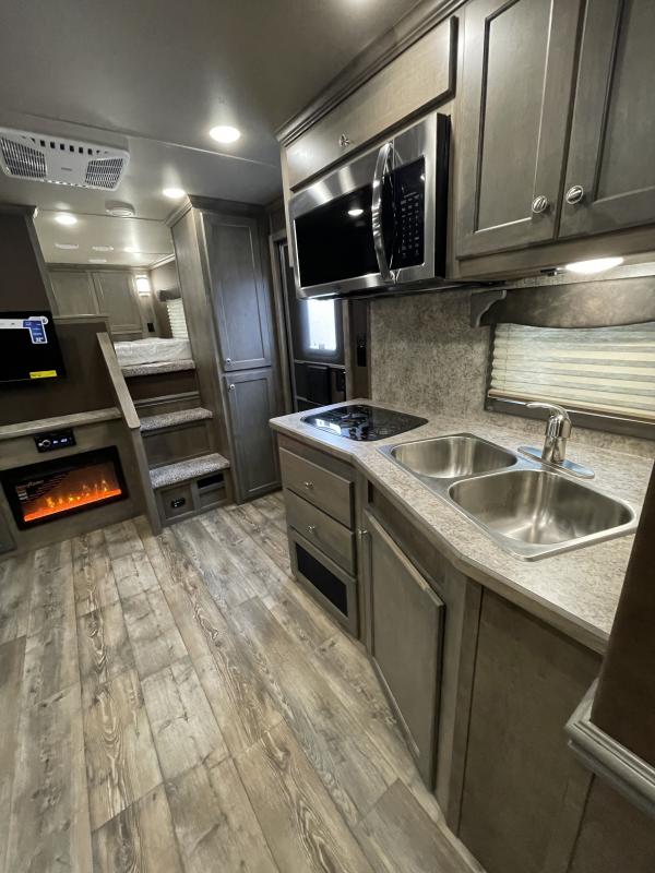 new Horse Trailers Merhow Trailers  for sale, in Cuba, MO Thumbnail 8