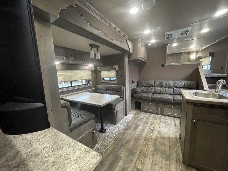 new Horse Trailers Merhow Trailers  for sale, in Cuba, MO Thumbnail 11