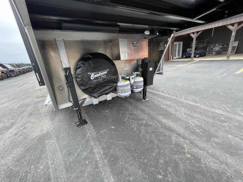 new Horse Trailers Merhow Trailers  for sale, in Cuba, MO Thumbnail 14