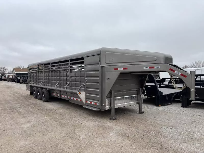 2026 GR Trailers 6.8' x 32' Gooseneck Tri Axle Stock/Combo Trailer (STH6832W20LNR) Stock / Stock Combo Trailer