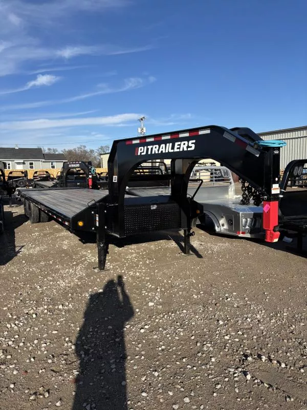 2025 PJ Trailers LD (30') Flatbed Trailer