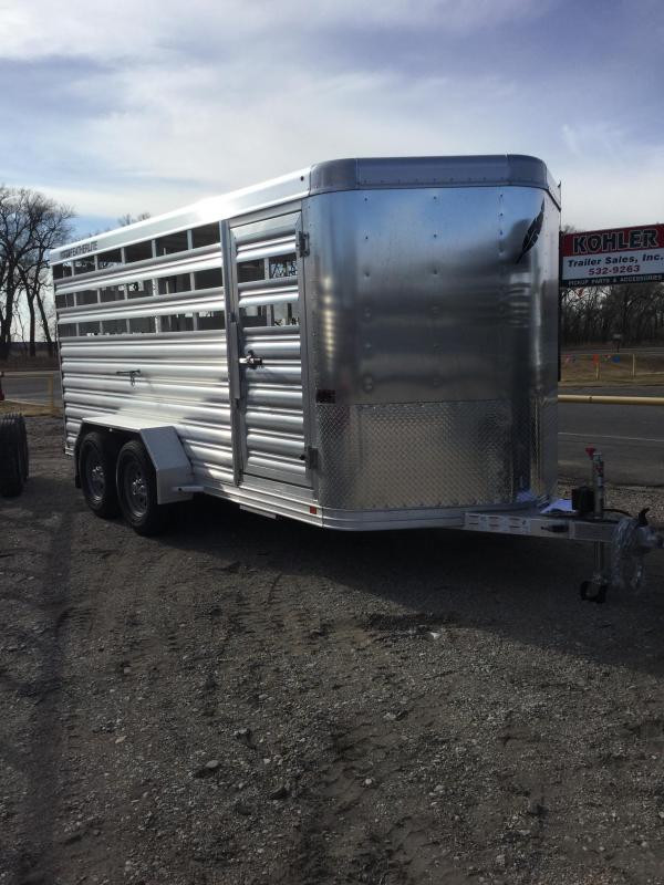2020 Featherlite 8107 Livestock Trailer 2020 Featherlite 8107 Livestock Trailer
