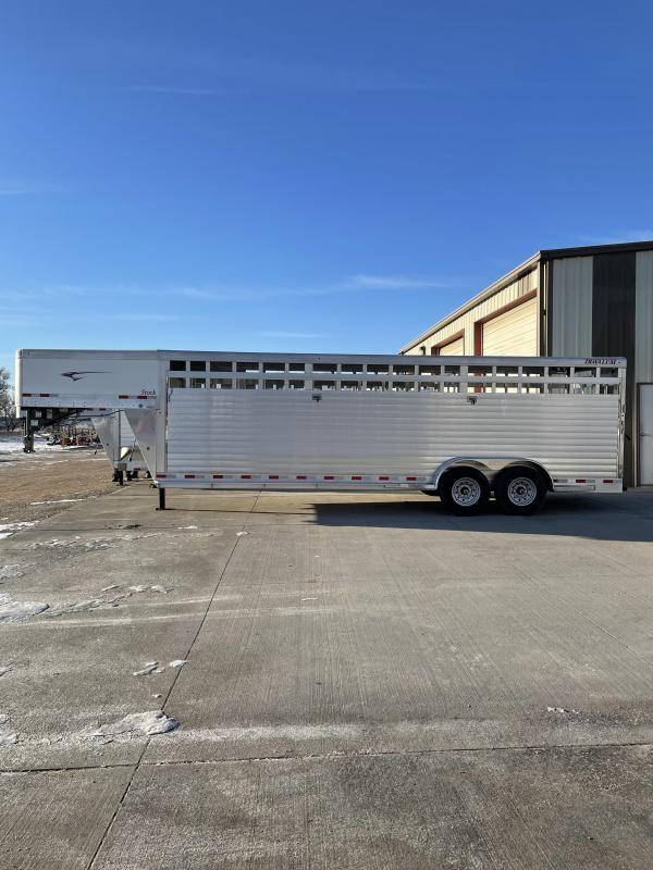 2021 Travalum 24' Aluminum Stock Livestock Trailer 2021 Travalum 24' Aluminum Stock Livestock Trailer