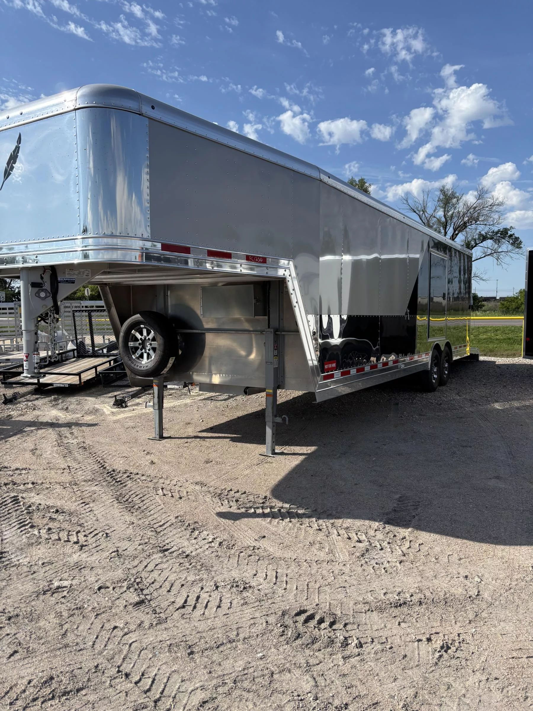 used Car Haulers / Racing Trailers Featherlite Other for sale, in North Platte, NE Thumbnail 2