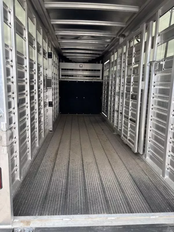 used Stock / Stock Combo Trailers Featherlite Other for sale, in North Platte, NE Thumbnail 5
