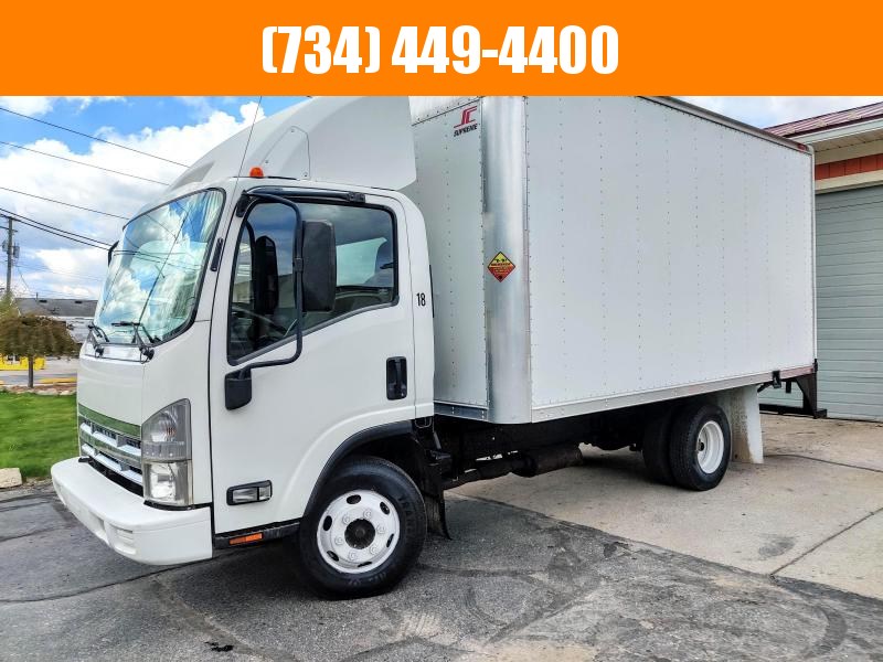 2008 Isuzu NPR 14ft box Truck GM Gas Engine 2008 Isuzu NPR 14ft box Truck GM Gas Engine