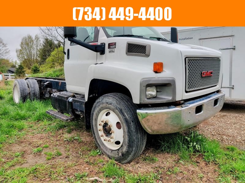 2009 GMC C7500 Cab & Chassis Isuzu Diesel Semi Truck 2009 GMC C7500 Cab & Chassis Isuzu Diesel Semi Truck