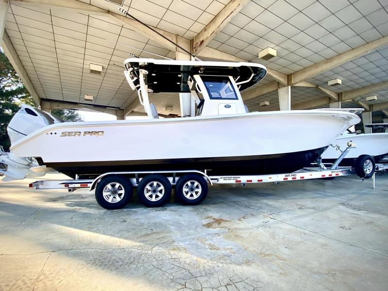 2023 Sea Pro 320 DLX Center Console 2023 Sea Pro 320 DLX Center Console
