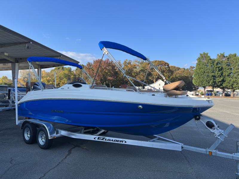 2022 Stingray Boats 212SC Bowrider 2022 Stingray Boats 212SC Bowrider
