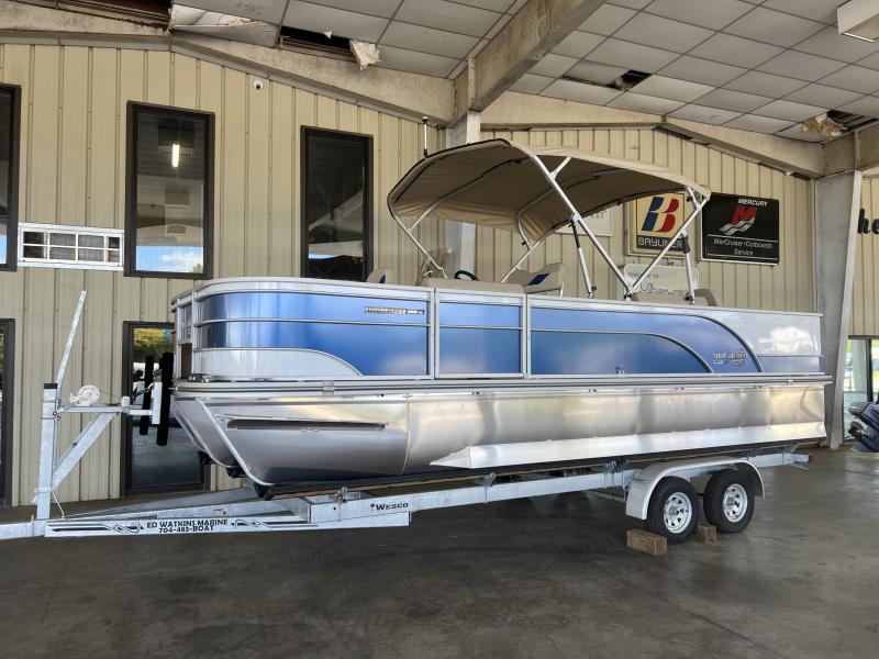 2022 Suncatcher Select - 322CC Pontoon Boat 2022 Suncatcher Select - 322CC Pontoon Boat