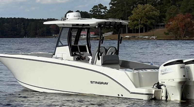 2023 Stingray Boats 273CC Center Console 2023 Stingray Boats 273CC Center Console