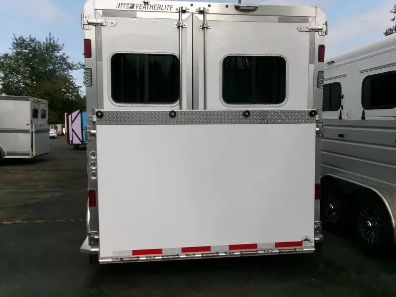 2025 Featherlite