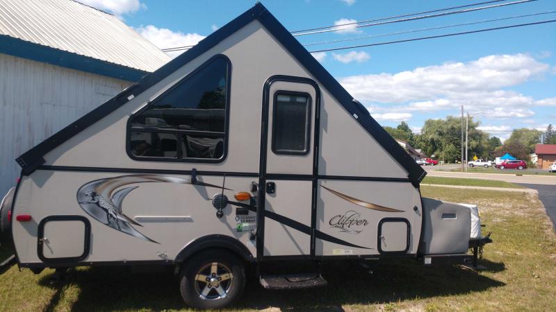 2016 Coachmen Clipper Ultra-Lite 12RSST Popup Camper RV 2016 Coachmen Clipper Ultra-Lite 12RSST Popup Camper RV
