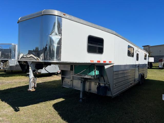 used Horse Trailers Kiefer Manufacturing  for sale, in Ocala, FL Thumbnail 2