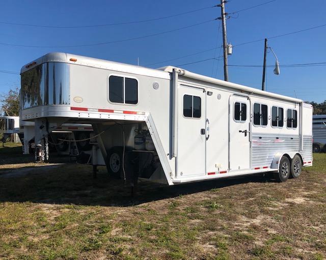 2006 Featherlite 4 horse w/6' lq Horse Trailer 2006 Featherlite 4 horse w/6' lq Horse Trailer