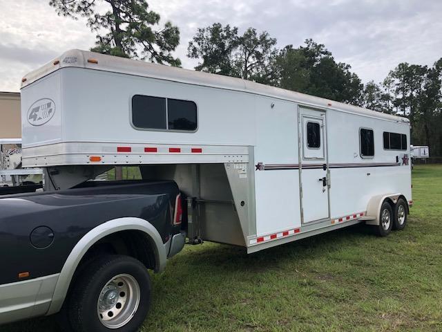 2014 4-Star Trailers 2 plus 1 gooseneck Horse Trailer 2014 4-Star Trailers 2 plus 1 gooseneck Horse Trailer