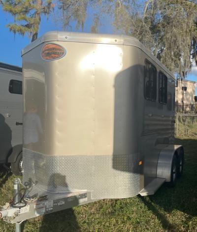 2020 Sundowner Trailers 2 horse Super Sport bumper pull Horse Trailer 2020 Sundowner Trailers 2 horse Super Sport bumper pull Horse Trailer
