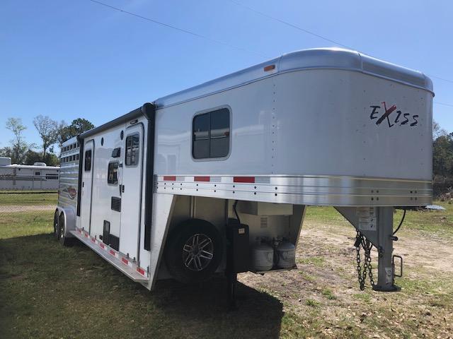 2017 Exiss Trailers 3 horse with 11' lq and midtack Horse Trailer 2017 Exiss Trailers 3 horse with 11' lq and midtack Horse Trailer