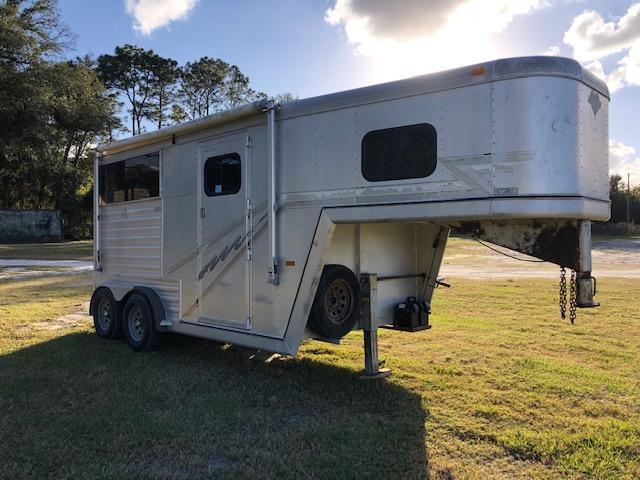 1994 Hart Trailers 2 horse gooseneck Horse Trailer 1994 Hart Trailers 2 horse gooseneck Horse Trailer