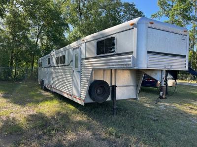 2001 Custom Fab 6 horse head to head Horse Trailer 2001 Custom Fab 6 horse head to head Horse Trailer