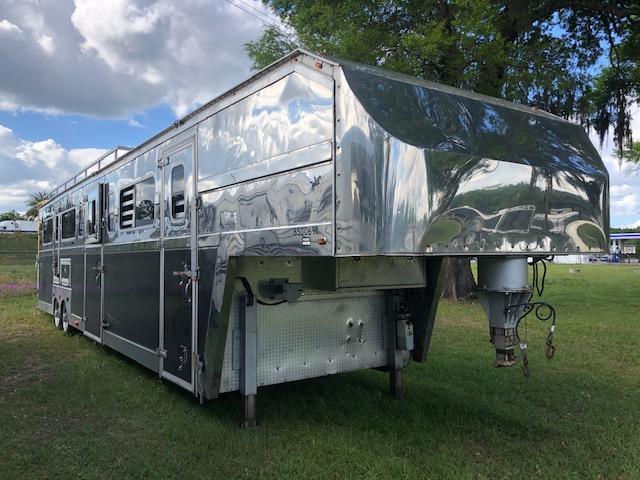 2004 Pegasus 9 horse Horse Trailer 2004 Pegasus 9 horse Horse Trailer