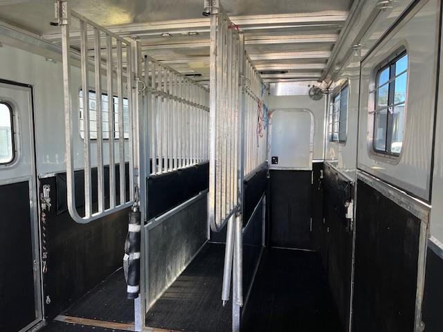 used Horse Trailers Kiefer Manufacturing  for sale, in Ocala, FL Thumbnail 5