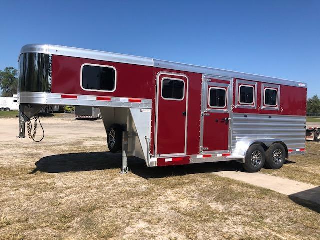 2022 Exiss Trailers 3 horse with upgrades Horse Trailer 2022 Exiss Trailers 3 horse with upgrades Horse Trailer