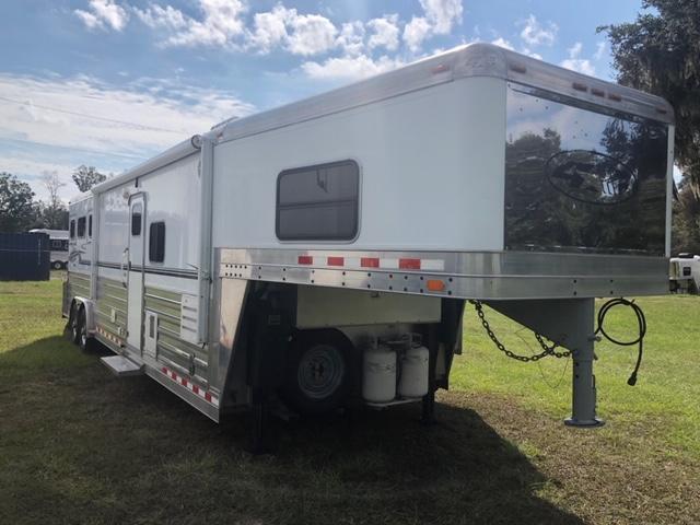 2008 4-Star Trailers 8' wide 3 horse w/12' lq and slide and generator Horse Trailer 2008 4-Star Trailers 8' wide 3 horse w/12' lq and slide and generator Horse Trailer