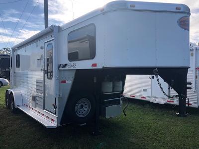 2013 Sundowner Trailers 2 horse w/8' lq Horse Trailer 2013 Sundowner Trailers 2 horse w/8' lq Horse Trailer