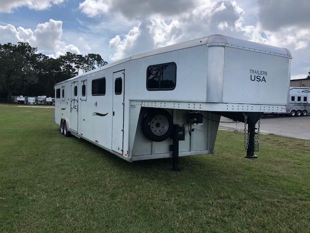 2020 Trailers USA Inc. 6 horse head to head Horse Trailer 2020 Trailers USA Inc. 6 horse head to head Horse Trailer