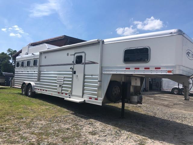 2017 4-Star Trailers 8' wide 4 horse w/13' lq Horse Trailer 2017 4-Star Trailers 8' wide 4 horse w/13' lq Horse Trailer