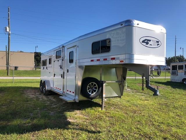 2022 4-Star Trailers 2+1 Horse Trailer 2022 4-Star Trailers 2+1 Horse Trailer
