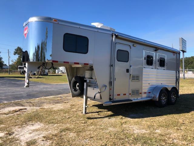 2019 Hart Trailers 2 horse w/ 6' lq Horse Trailer 2019 Hart Trailers 2 horse w/ 6' lq Horse Trailer