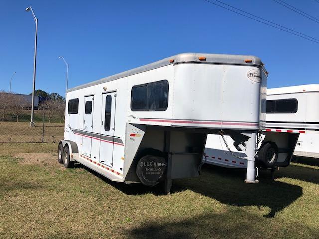 2004 Sundowner Trailers 2 horse straight load w/ dressing room Horse Trailer 2004 Sundowner Trailers 2 horse straight load w/ dressing room Horse Trailer