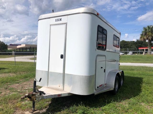 2005 Adam 2 horse straight bumper pull Horse Trailer 2005 Adam 2 horse straight bumper pull Horse Trailer