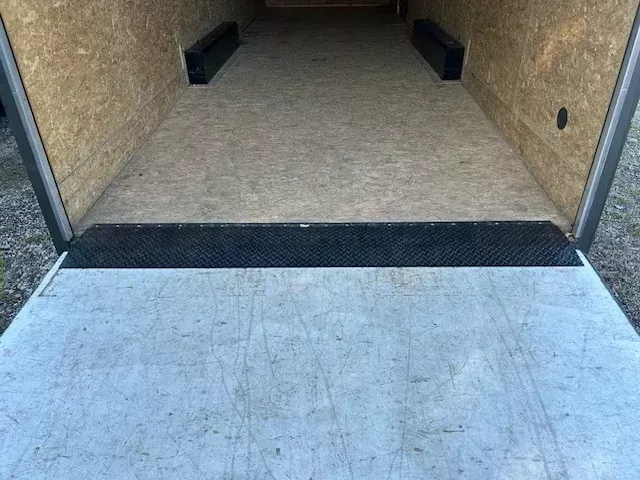 used Cargo (Enclosed) Trailers Discovery Trailers  for sale, in Zion, IL Thumbnail 4