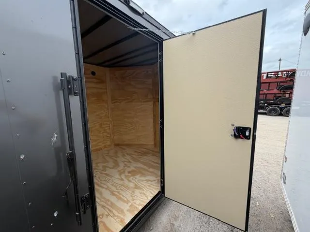 new Cargo (Enclosed) Trailers Diamond Cargo  for sale, in Saint Petersburg, FL Thumbnail 9