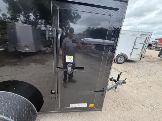 new Cargo (Enclosed) Trailers Diamond Cargo  for sale, in Saint Petersburg, FL Thumbnail 9