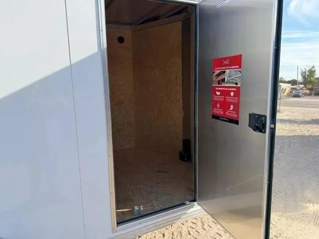 new Cargo (Enclosed) Trailers E-Z Hauler  for sale, in Kenneth City, FL Thumbnail 12